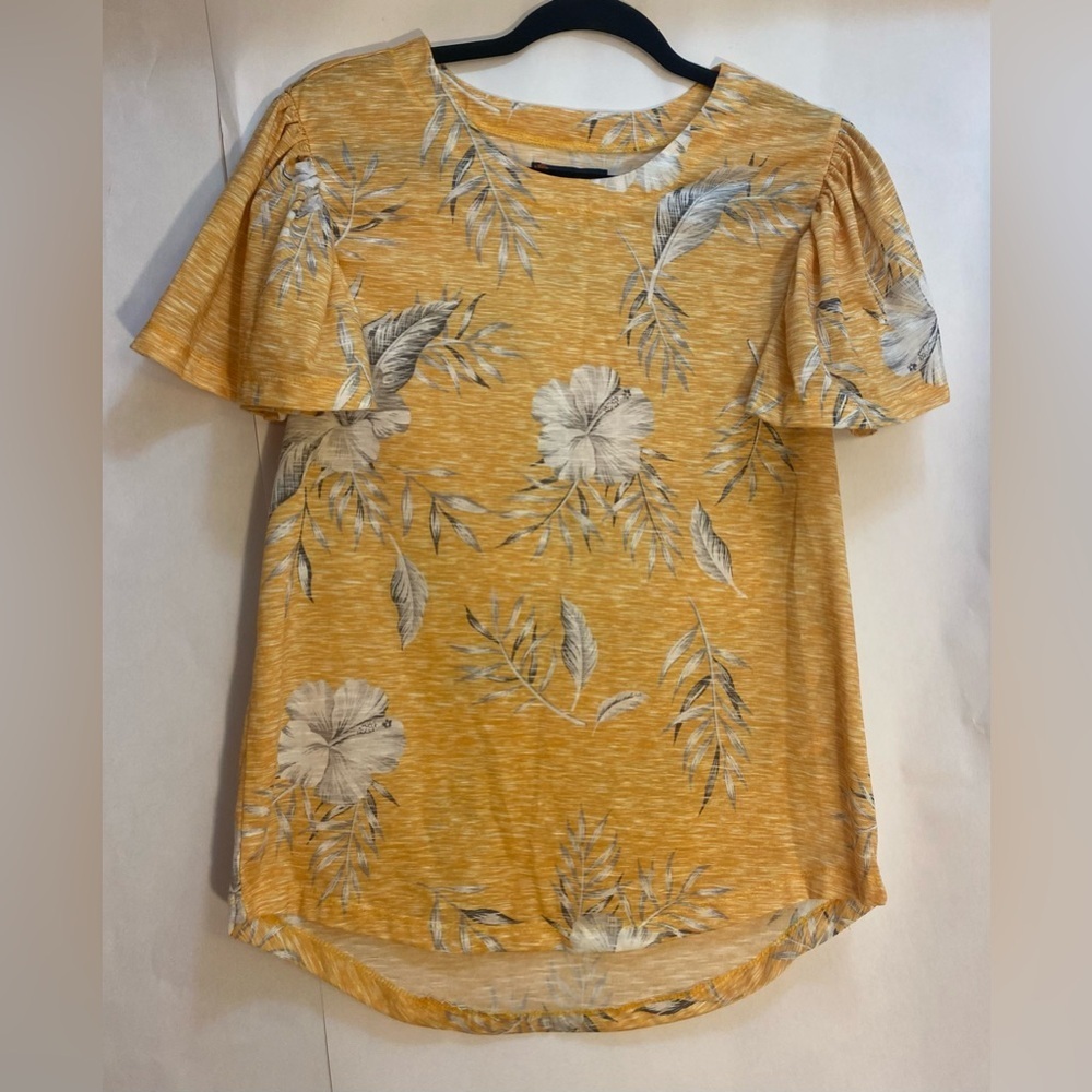 Indigo Poppy Woman's Yellow Floral‎ Blouse Size Large NWOT